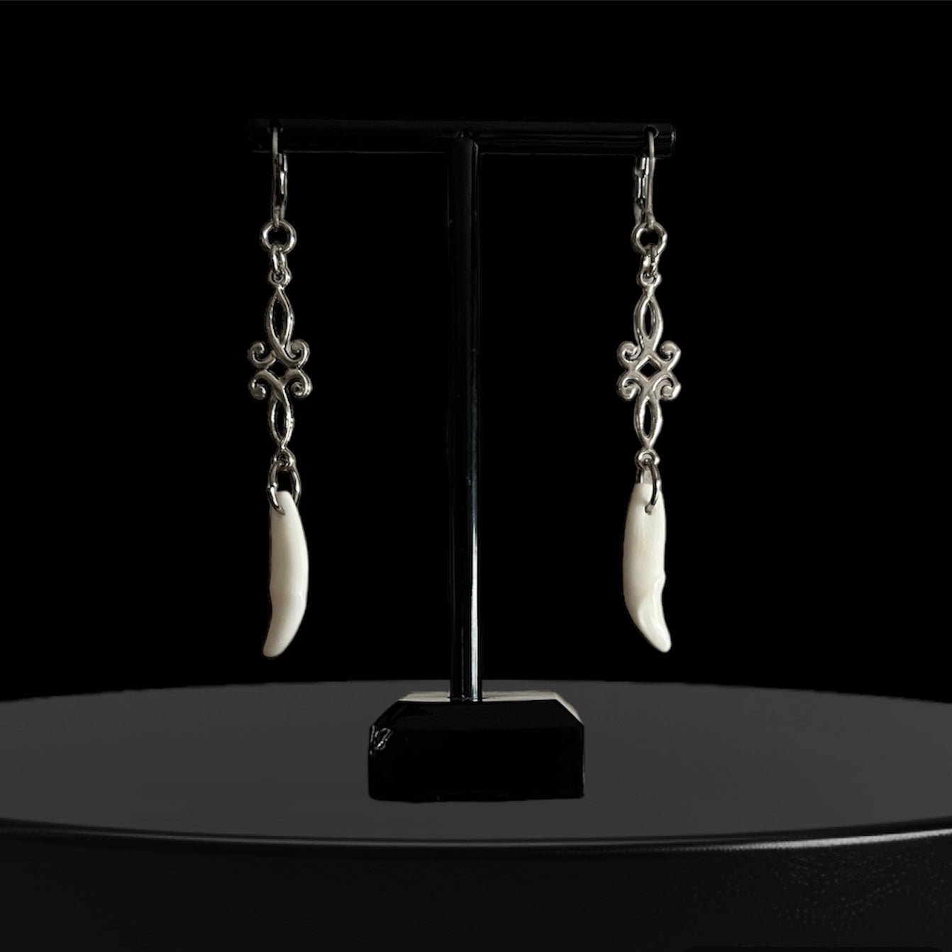 Earrings with real prairie Wolf teeth