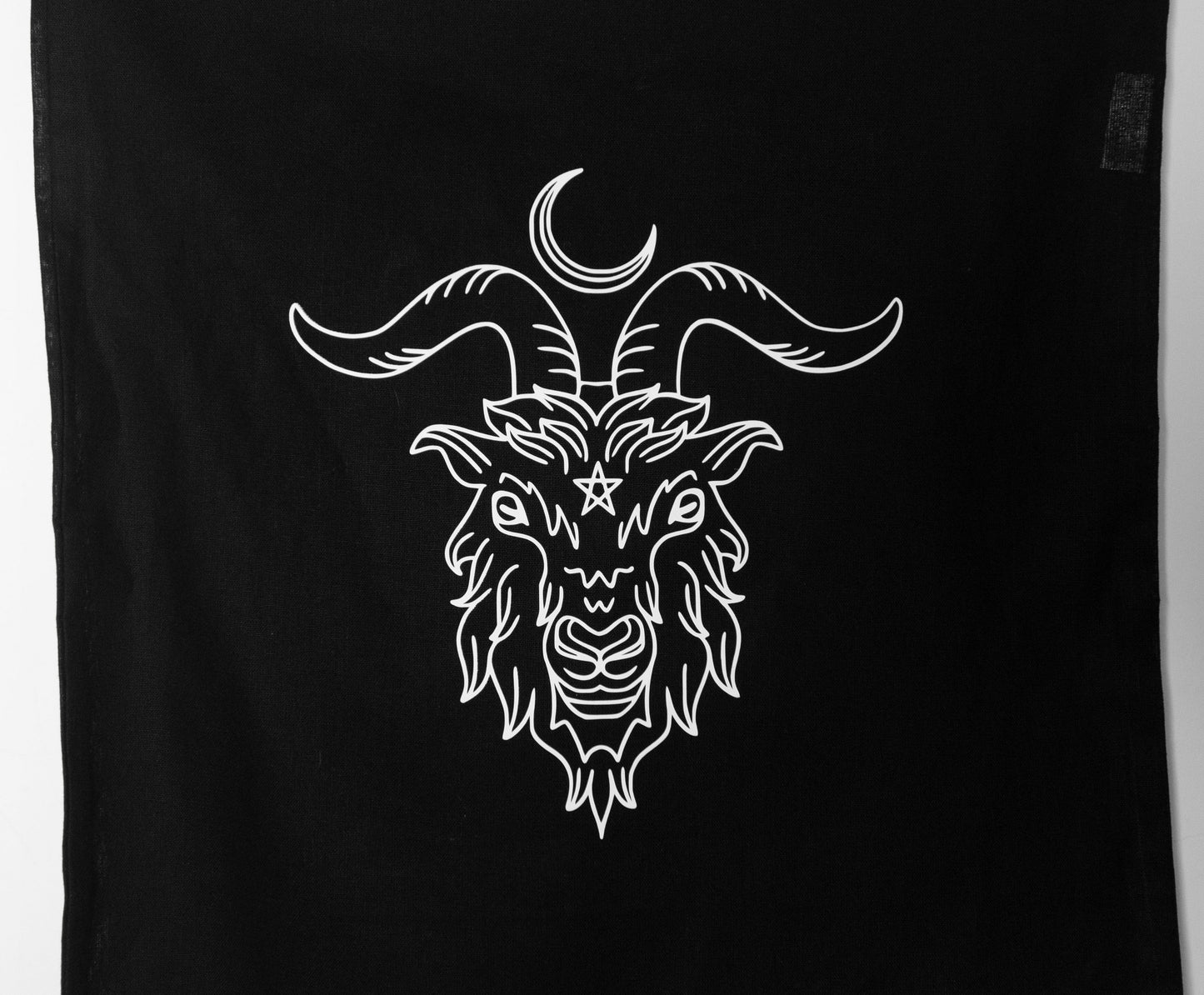 Shopping bag with Black Phillip