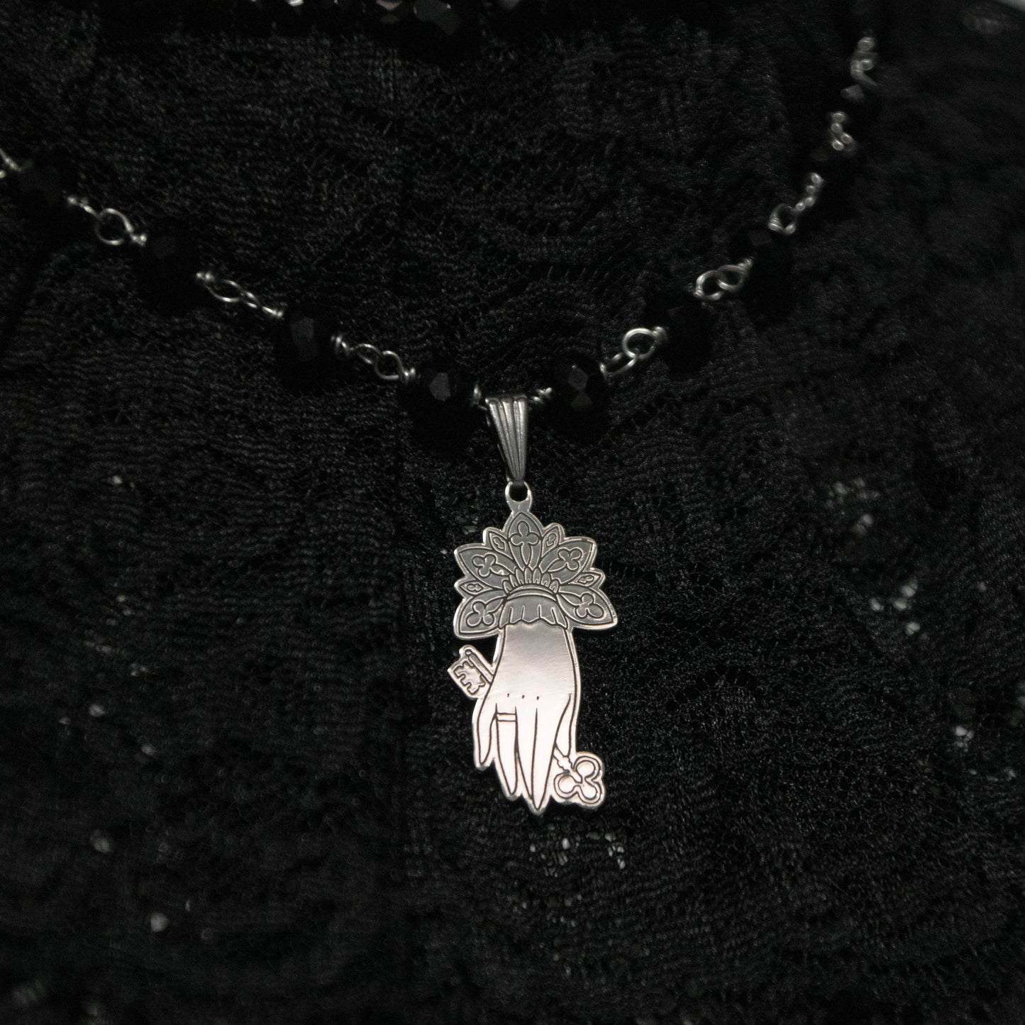 Victoriana lace collar with 925 Silver pendant