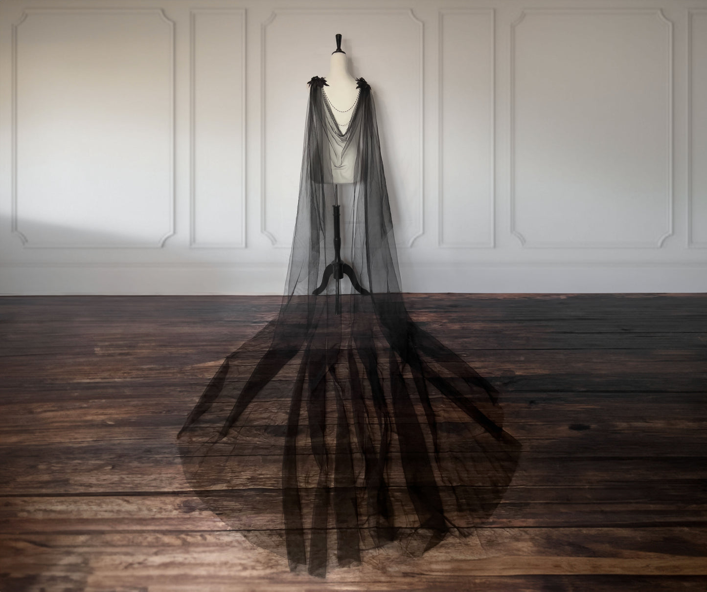 Dark Fantasy Veil in Tulle
