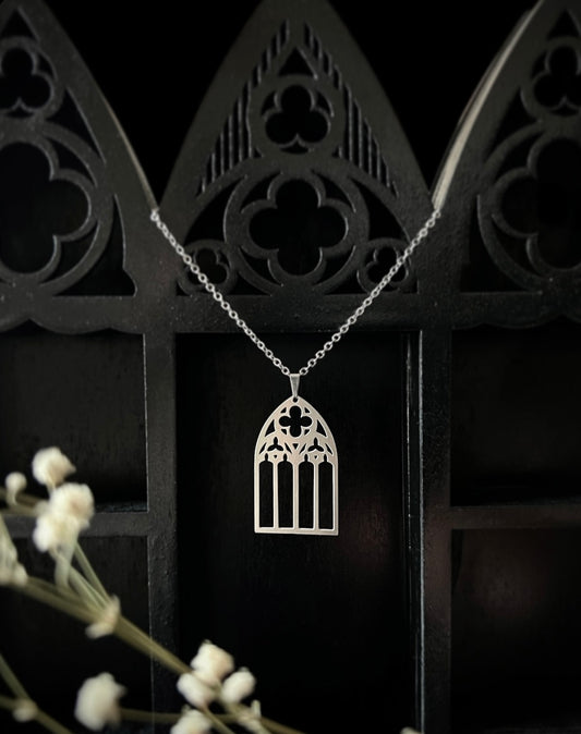 Cathedral window “Votiva” necklace in stainless steel