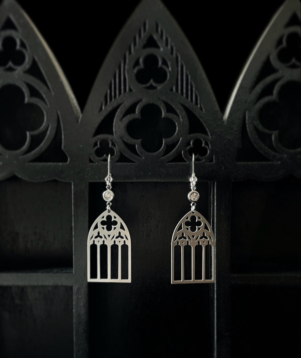 Cathedral window “Votiva” set earrings + necklace in stainless steel