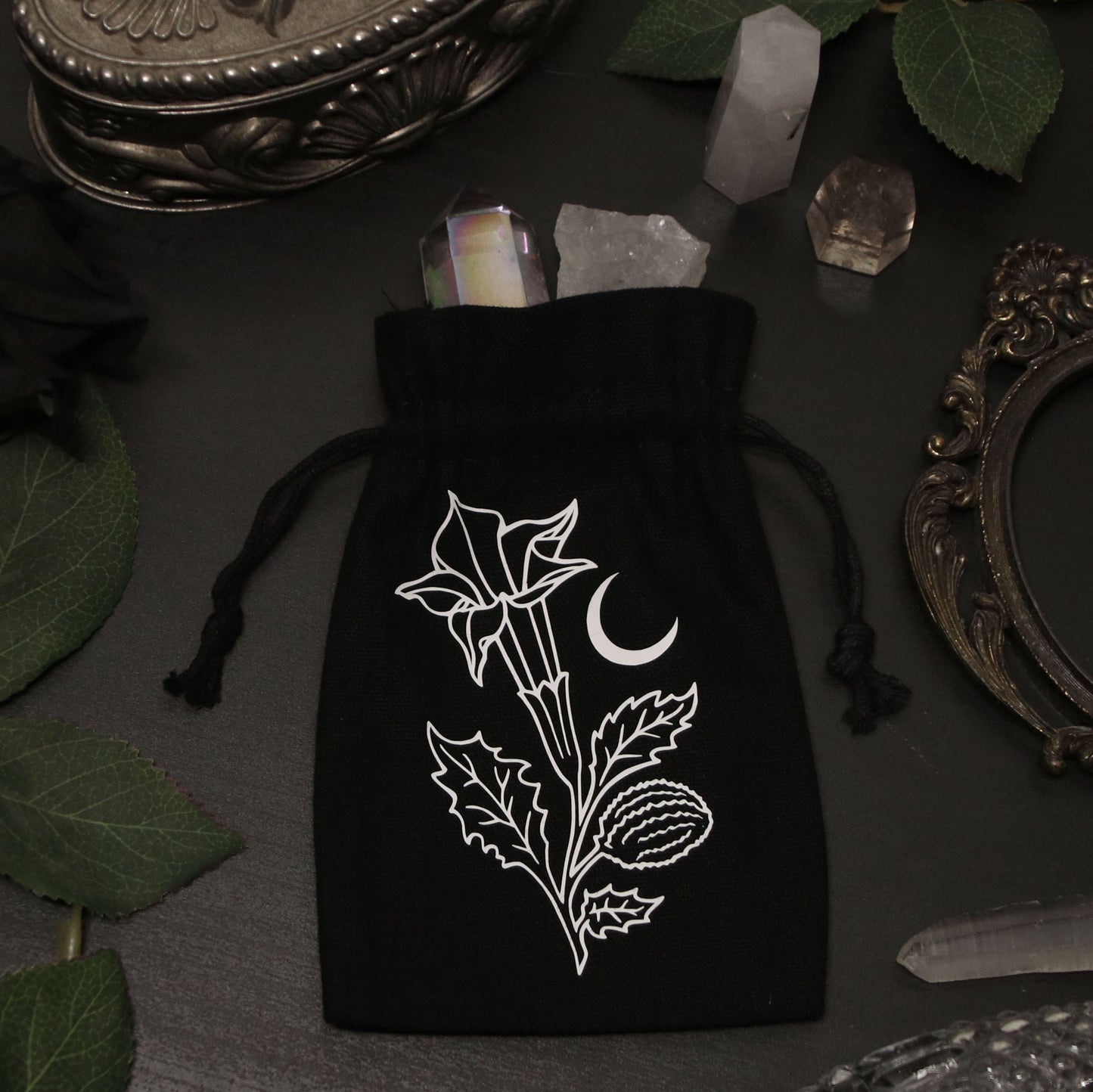 Esoteric little bag with Datura Stramonium