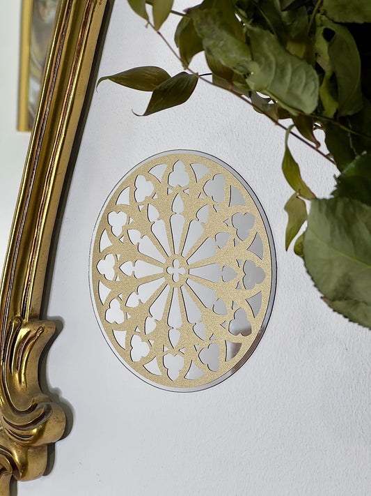 Cathedral window mirror - Gold