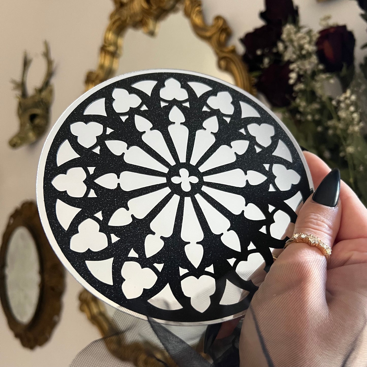 Cathedral window mirror - Black