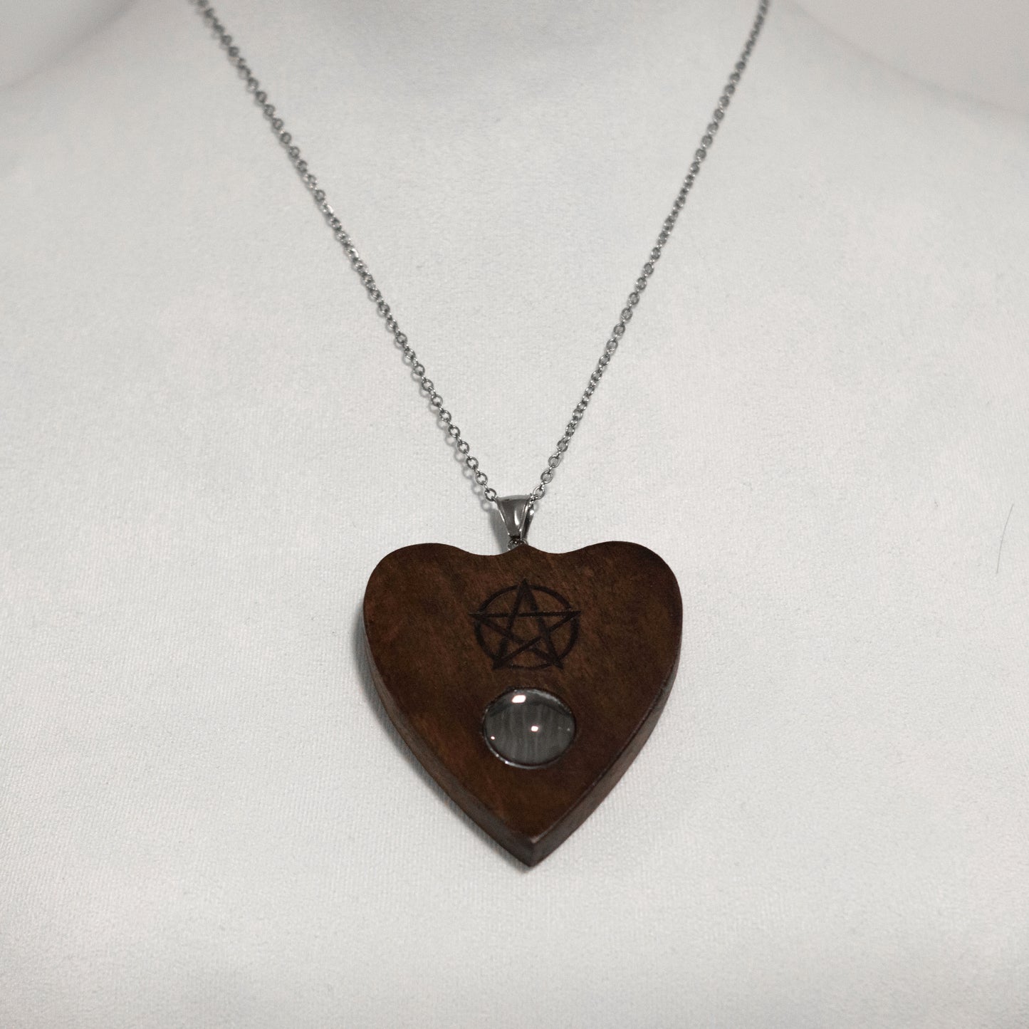 Necklace Ouija Planchette with pentacle